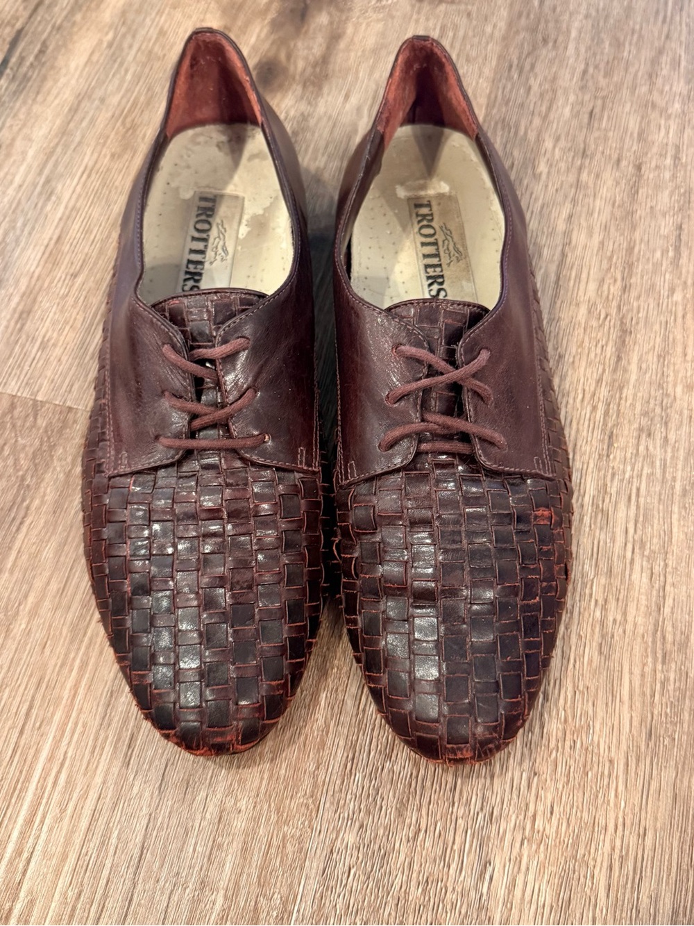 Vintage Trotters Women’s Tie Up Shoes Brown Woven Leather Preppy Worn In 9.5